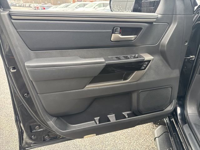 Used 2024 Toyota Tundra Limited AWD/4WD image 19