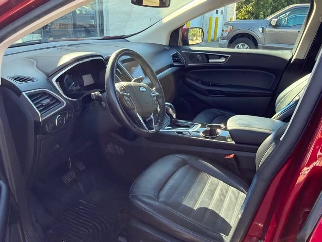 Used 2016 Ford Edge SEL w/ Canadian Touring Package AWD/4WD image 6