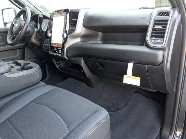 New 2026 RAM 2500 Tradesman AWD/4WD image 27