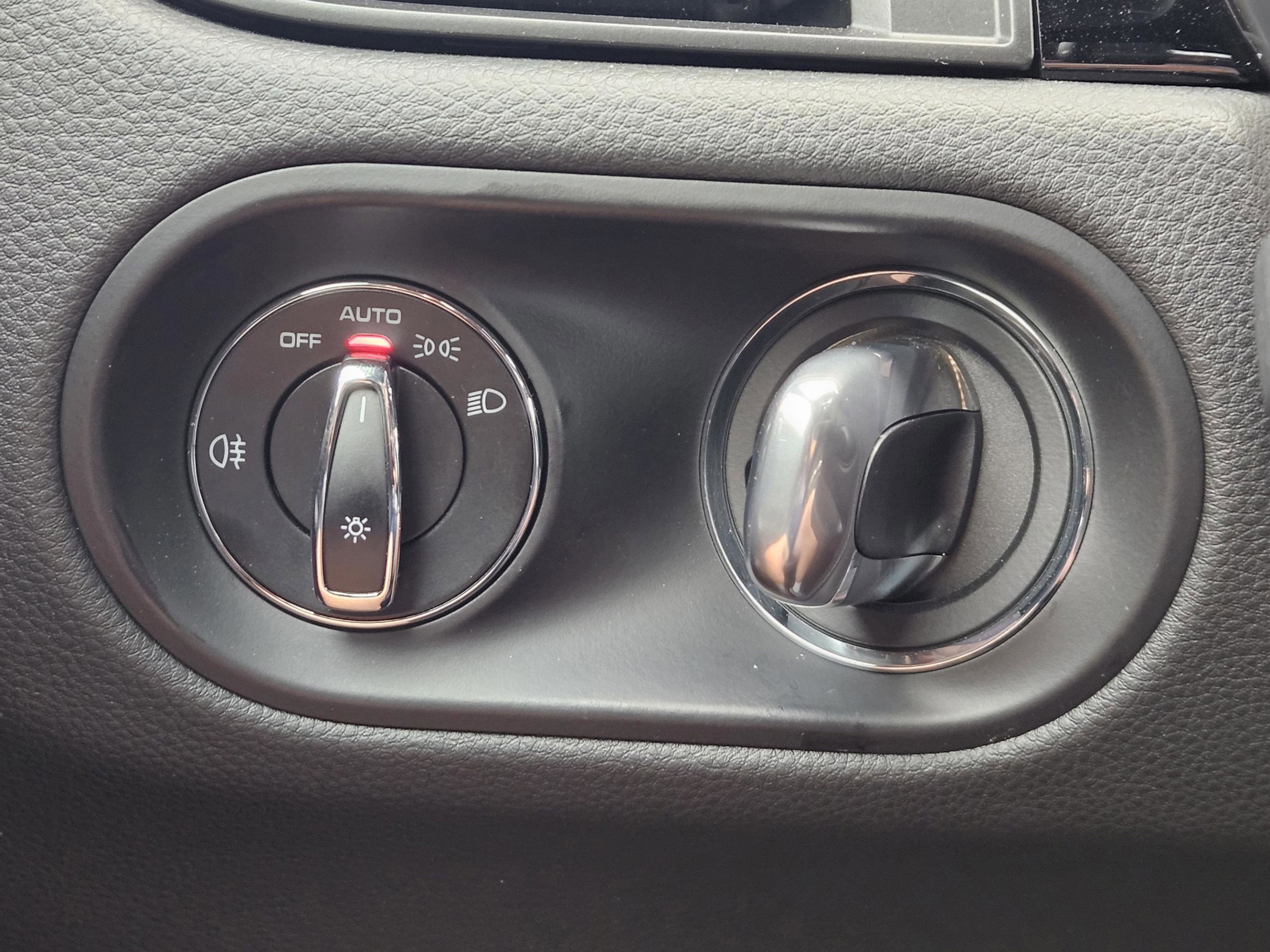 Certified 2026 Porsche Macan S image 18