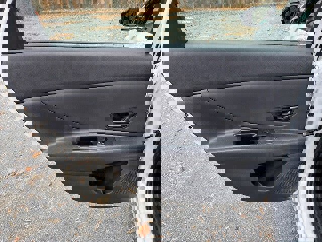 Certified 2025 Hyundai Elantra SEL image 13