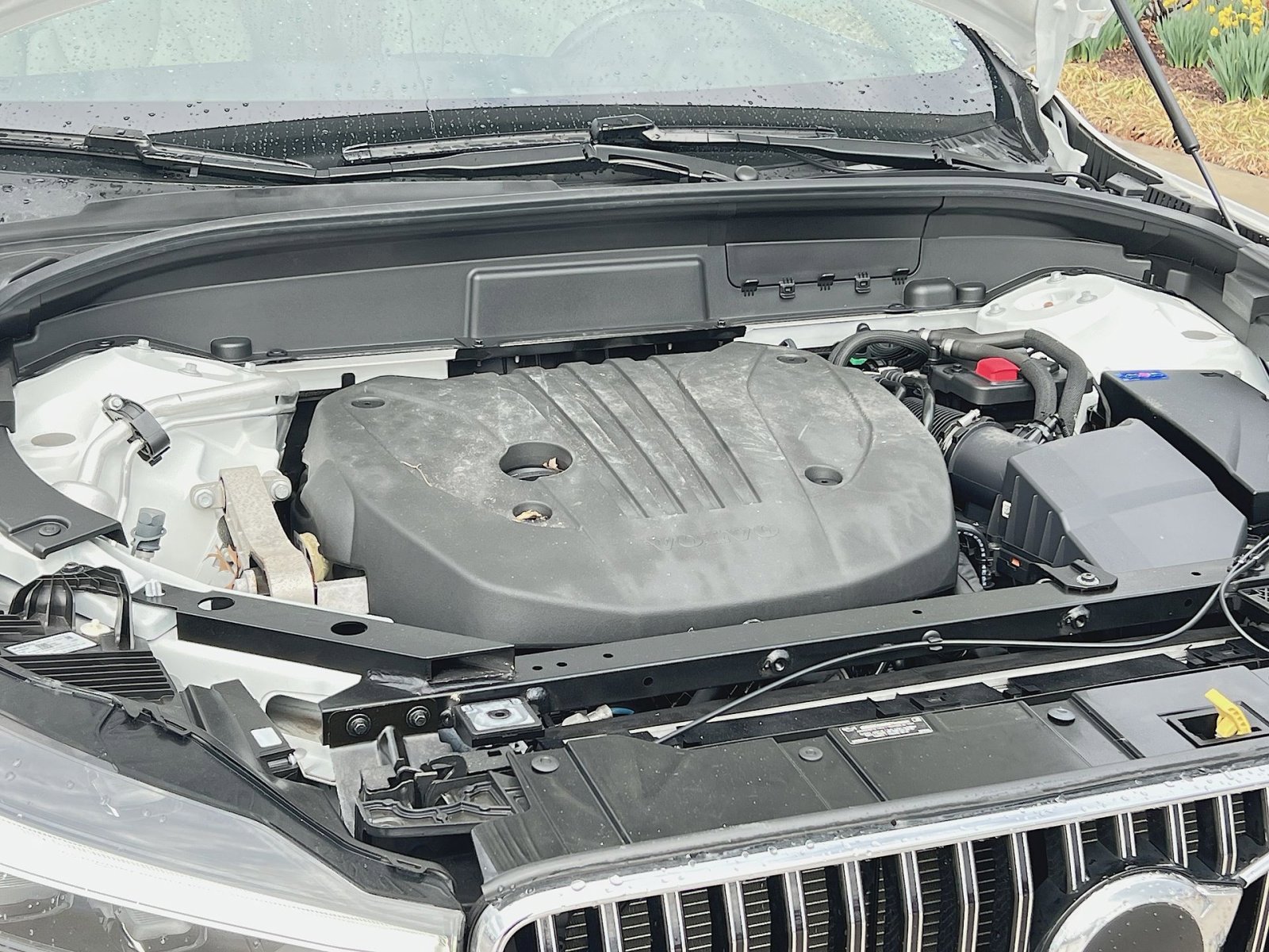 Certified 2023 Volvo XC60 B5 Plus w/ Climate Package image 28