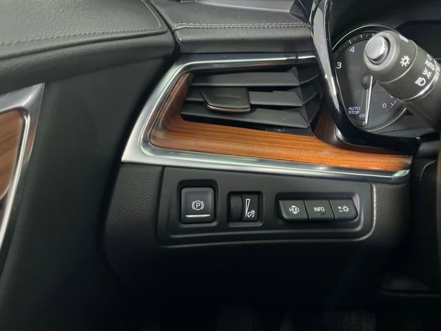 Used 2022 Cadillac XT5 Premium Luxury w/ Technology Package image 22