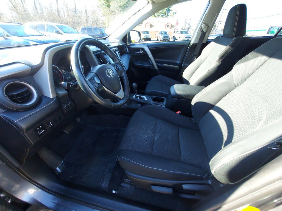 Used 2016 Toyota RAV4 XLE AWD/4WD image 7