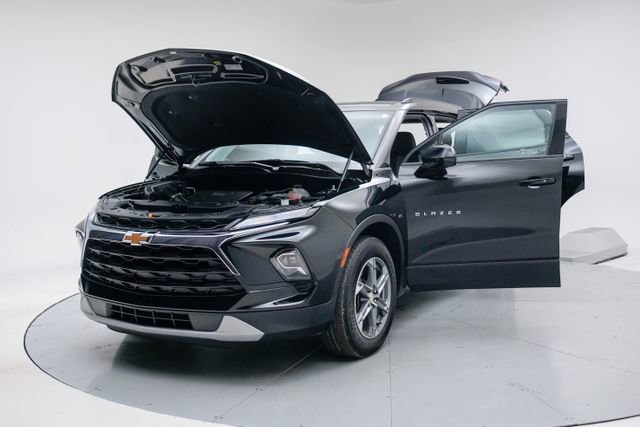 Used 2023 Chevrolet Blazer LT w/ Convenience Package image 18