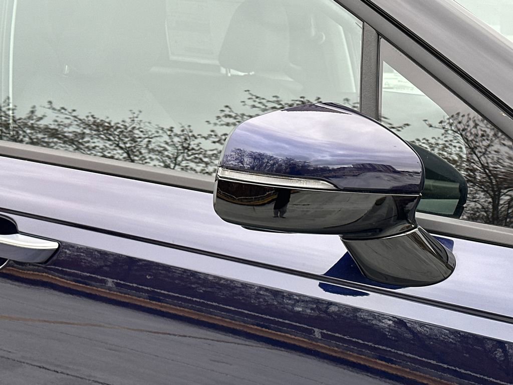 New 2026 Kia Carnival LX FWD image 9