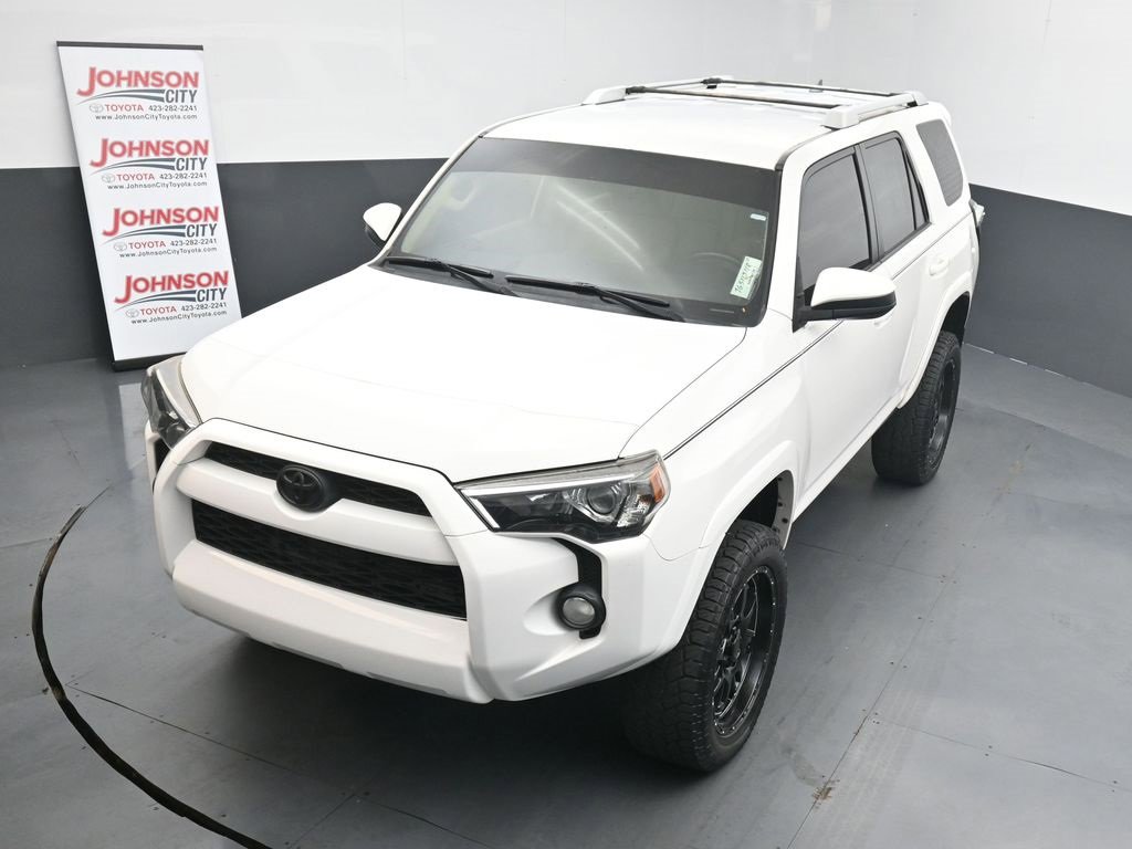 Used 2016 Toyota 4Runner SR5 image 24