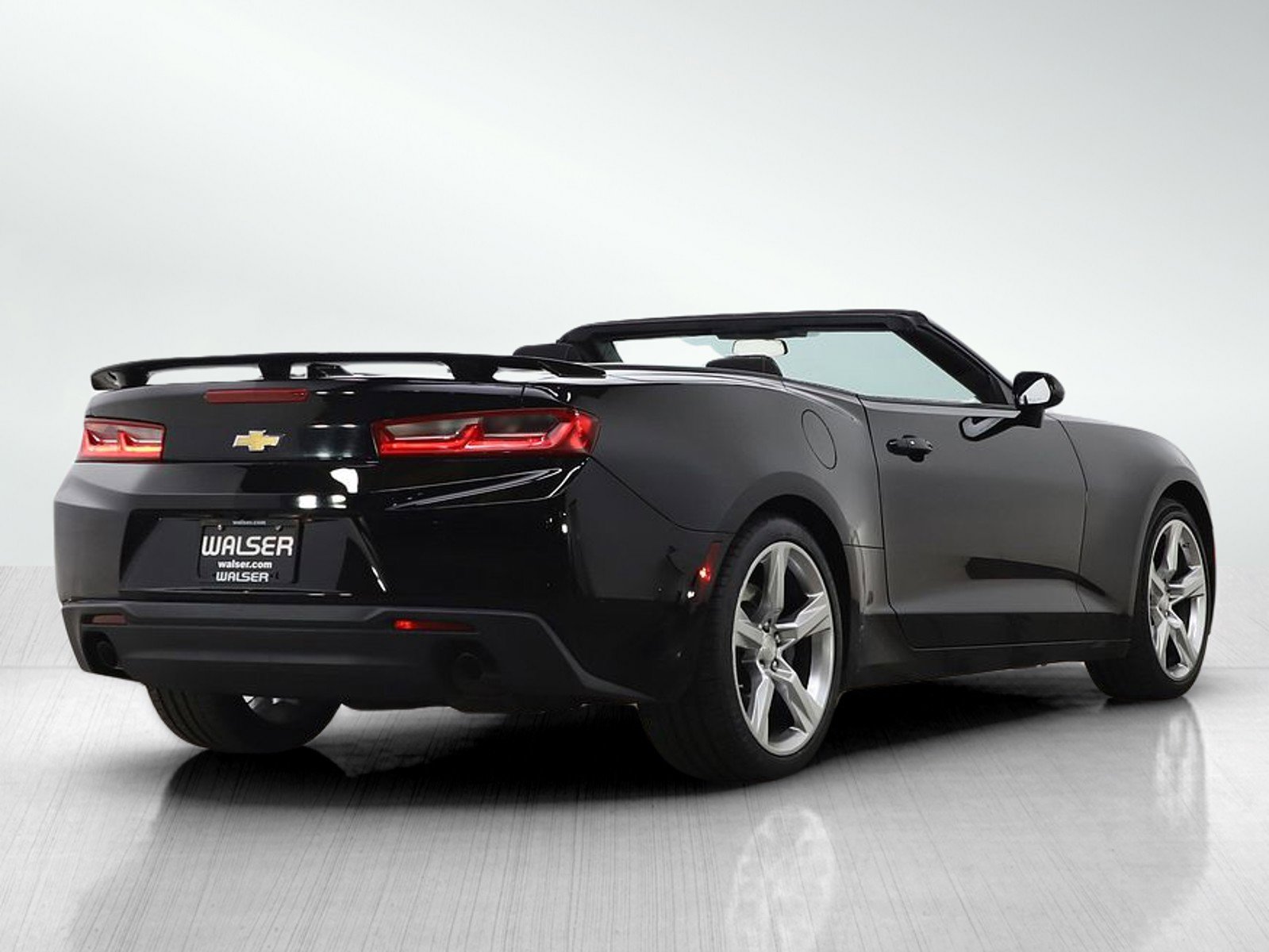 Used 2017 Chevrolet Camaro SS image 7