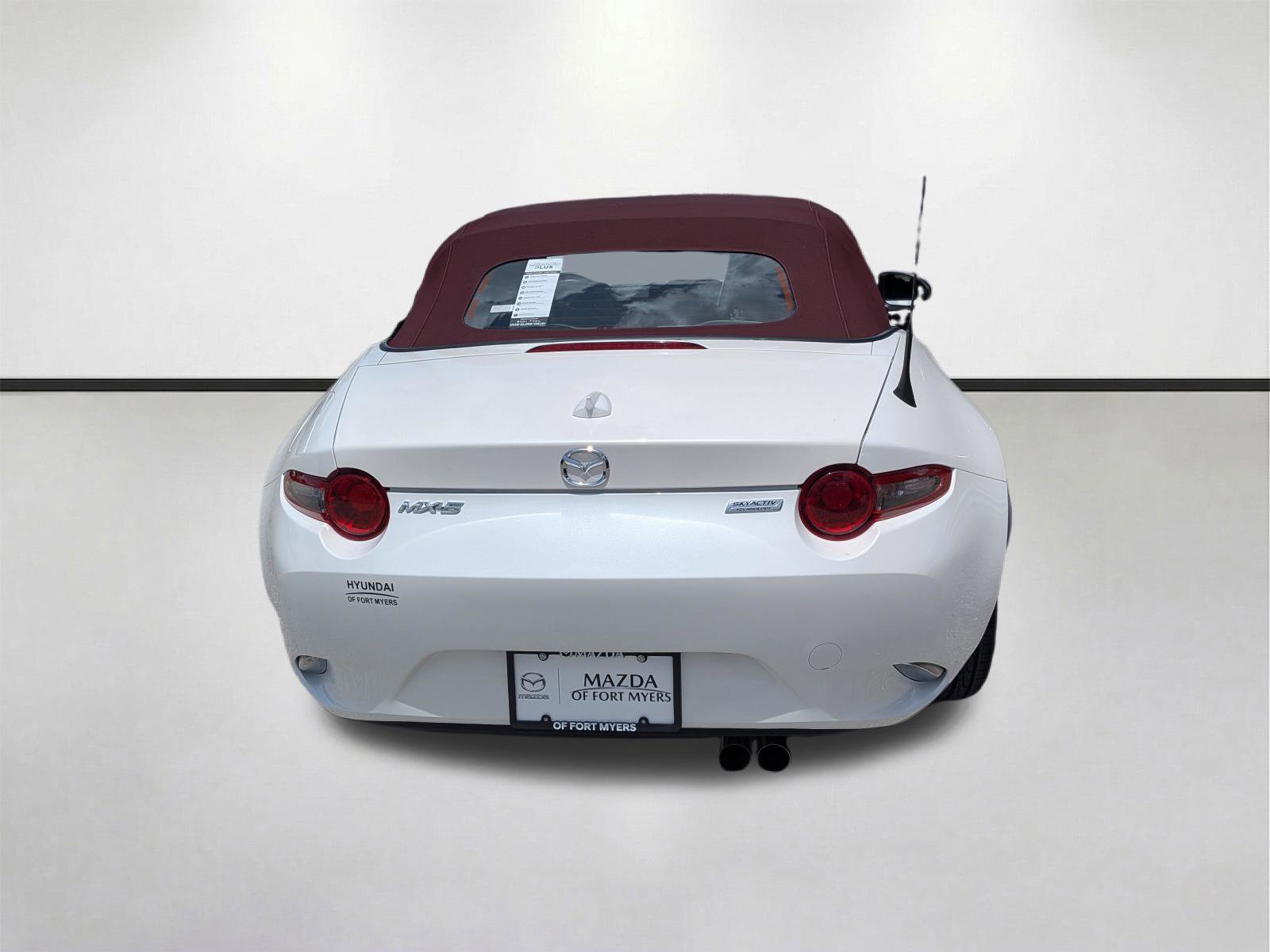 Used 2018 MAZDA MX-5 Miata Grand Touring RWD image 5