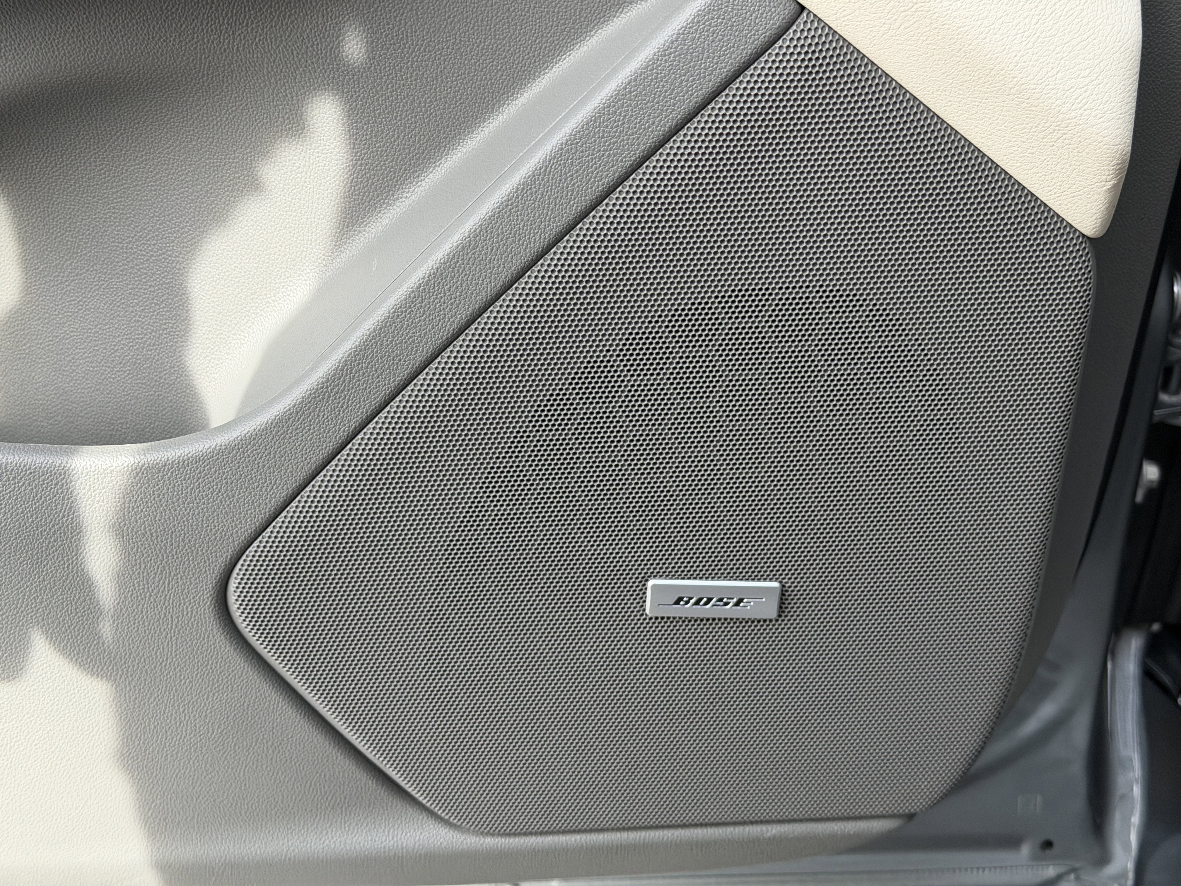 Certified 2024 Cadillac XT5 Premium Luxury w/ LPO, Floor Liner Package image 20