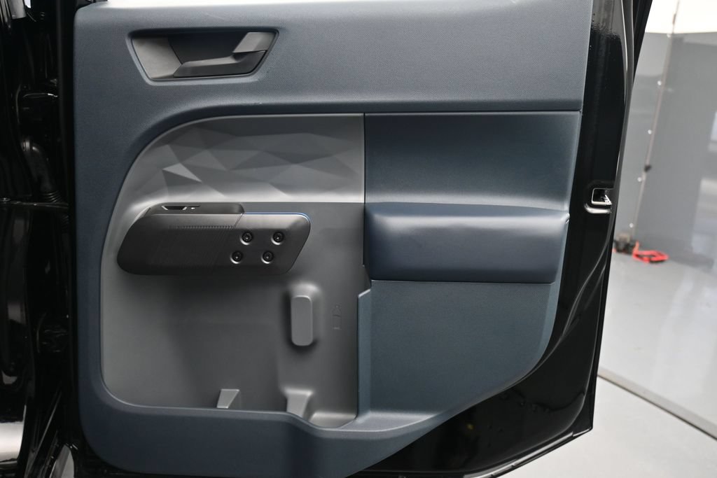 Used 2025 Ford Maverick Lobo AWD/4WD image 23