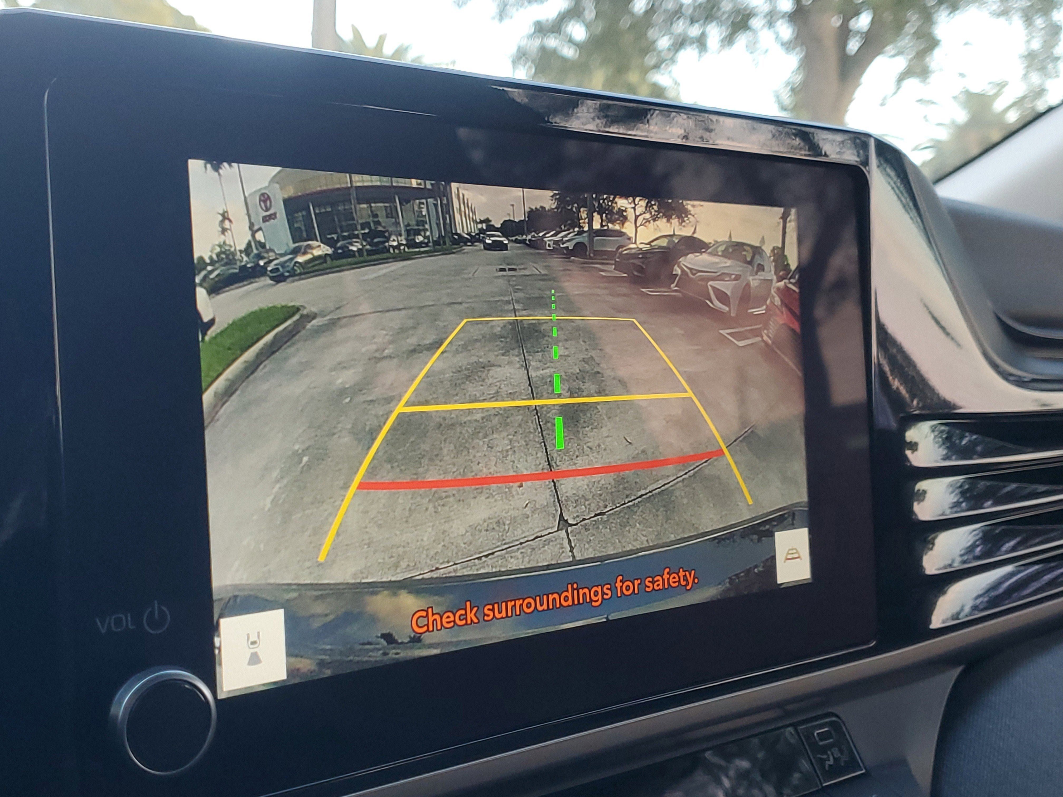 Used 2025 Toyota Camry LE image 27