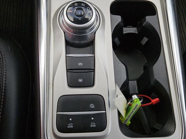 Used 2023 Ford Explorer XLT w/ Equipment Group 202A image 18