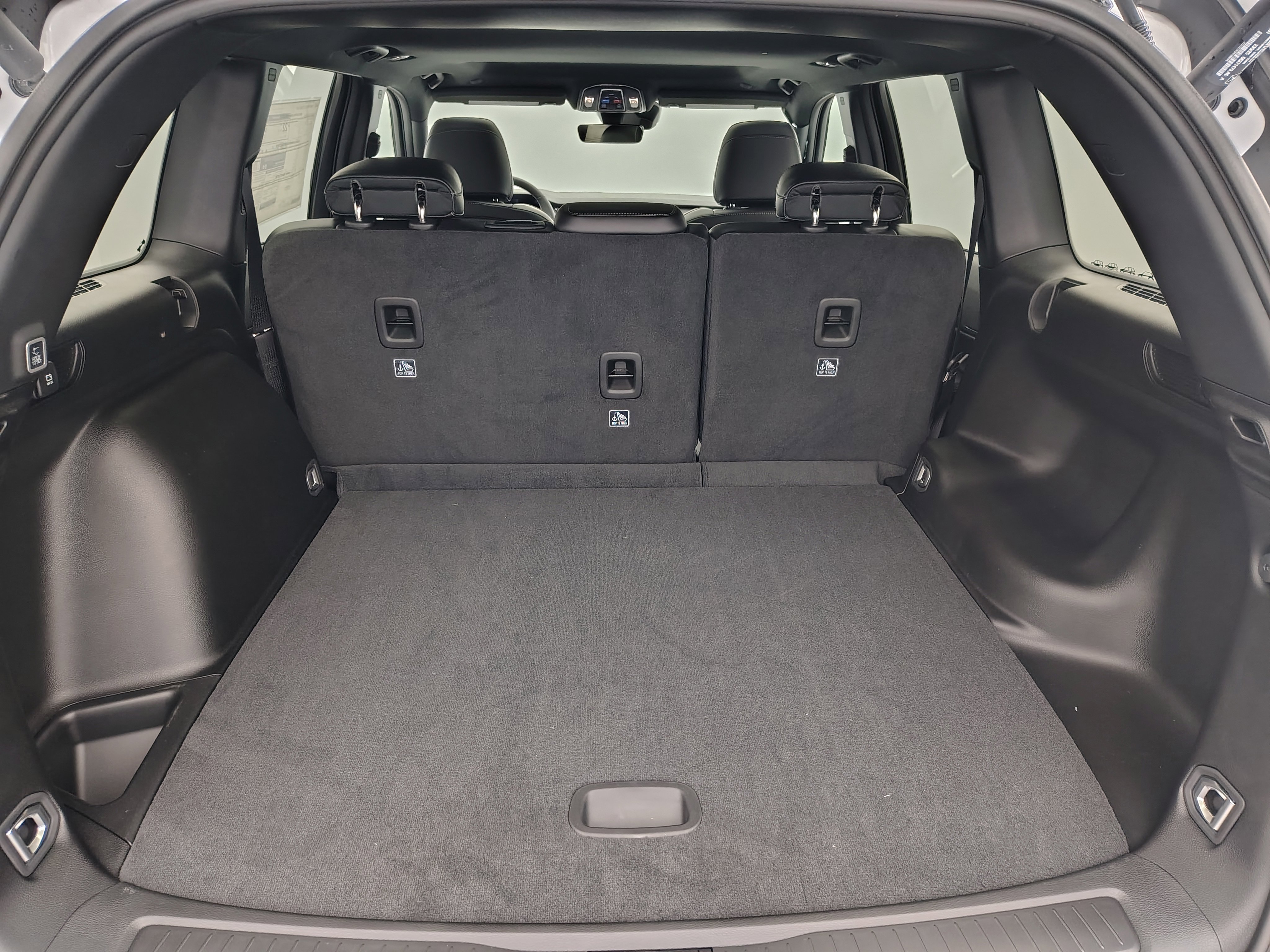 New 2025 Jeep Grand Cherokee Altitude image 13