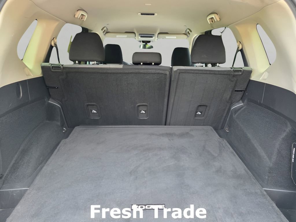 Used 2023 Nissan Rogue SV AWD/4WD image 7