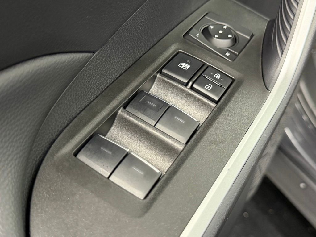 Used 2025 Toyota RAV4 XLE w/ Convenience Package FWD image 21