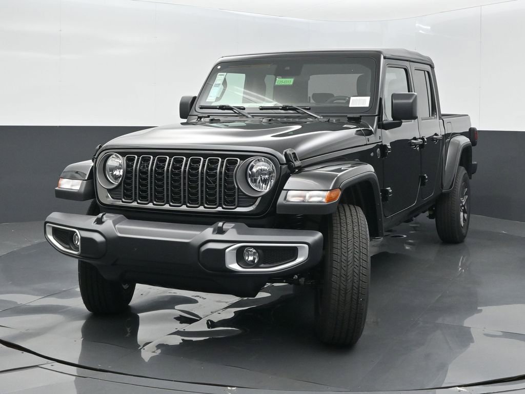 New 2025 Jeep Gladiator Sport AWD/4WD image 3