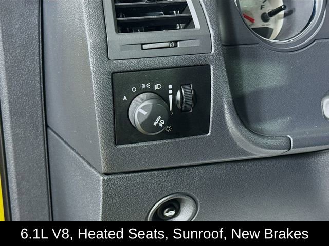 Used 2010 Dodge Challenger SRT8 w/ Special Edition Group image 10