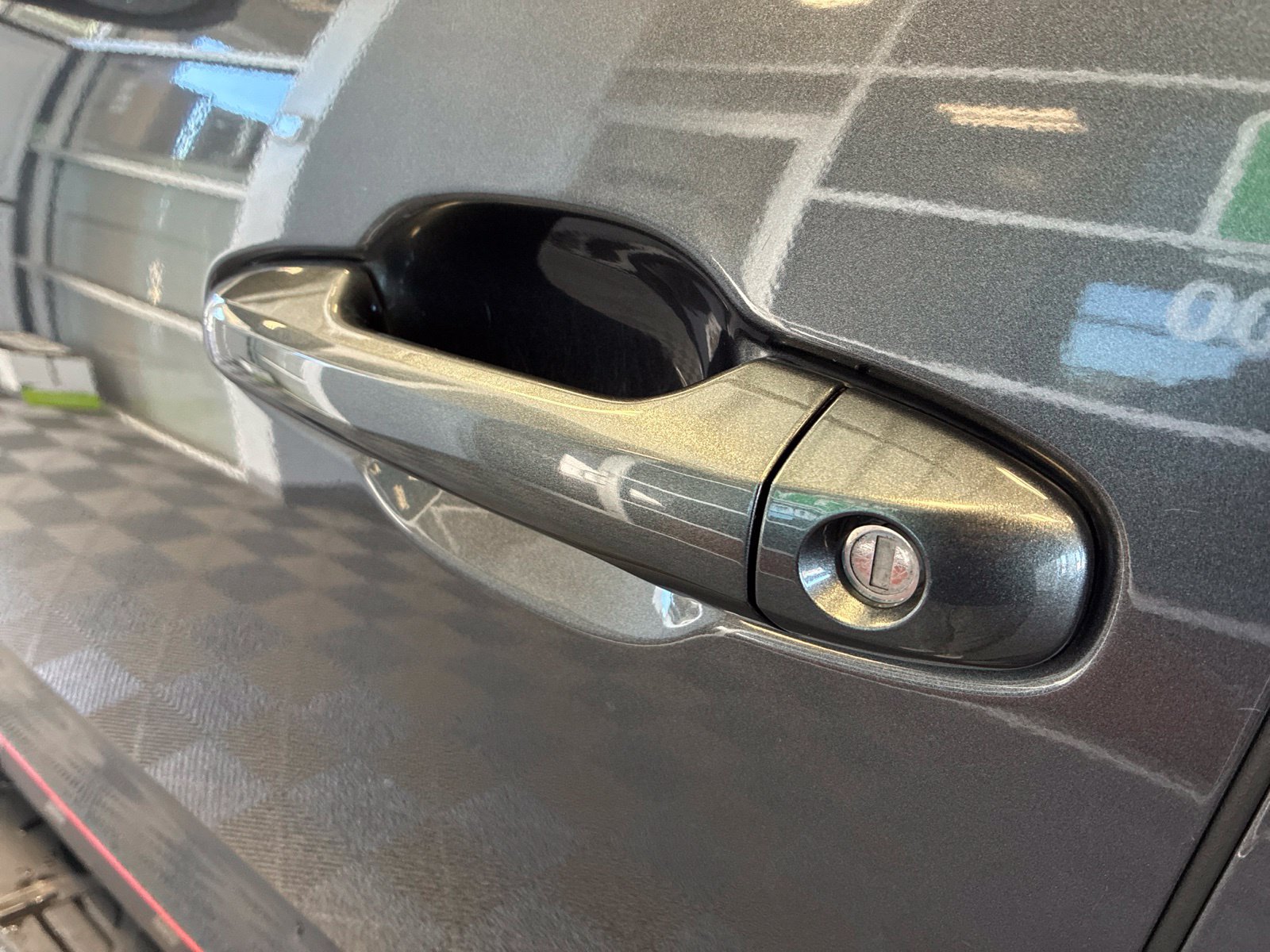 Used 2018 Toyota Tacoma SR w/ SR Convenience Package AWD/4WD image 10