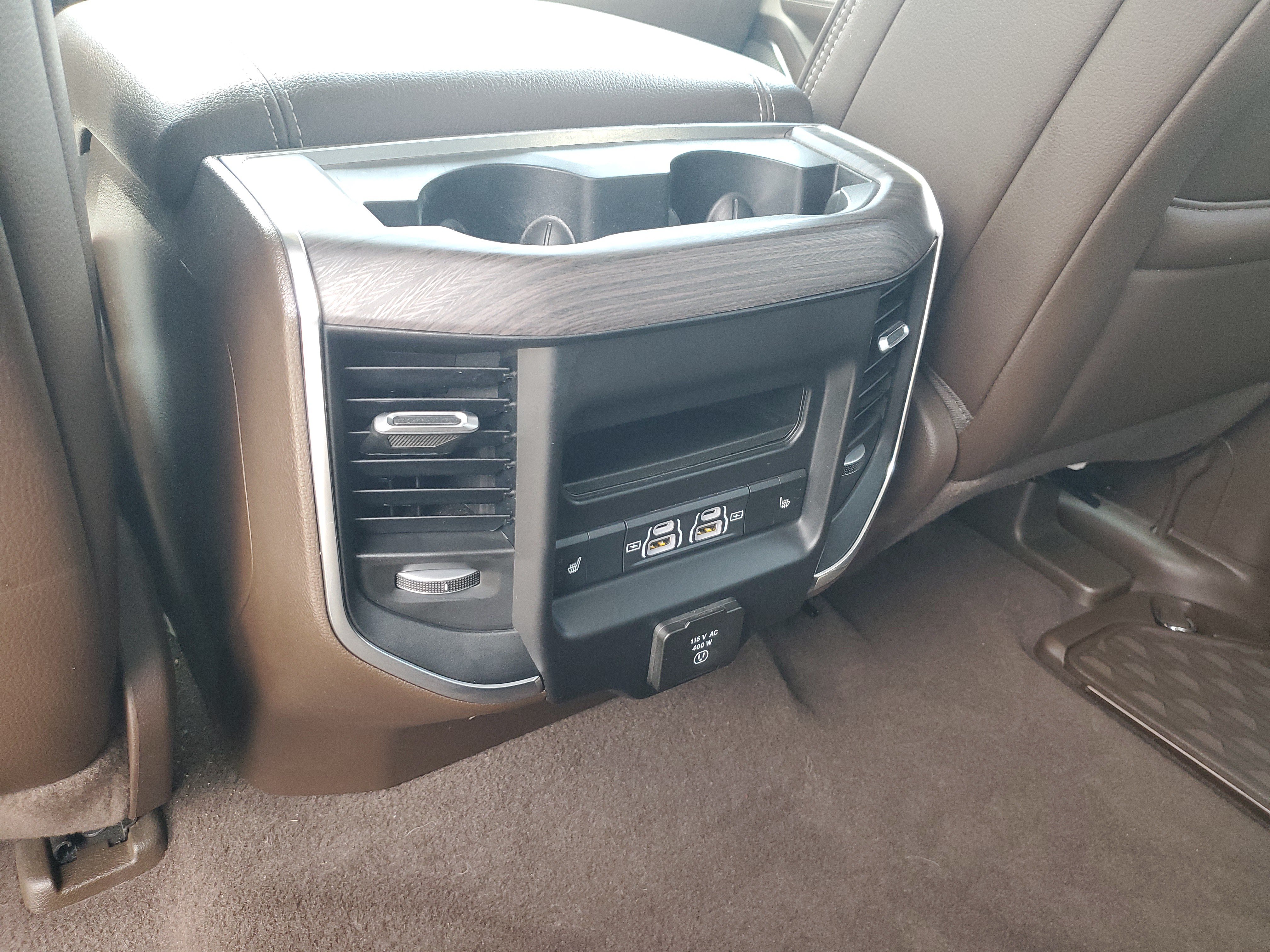 Used 2025 RAM 1500 Laramie AWD/4WD image 10
