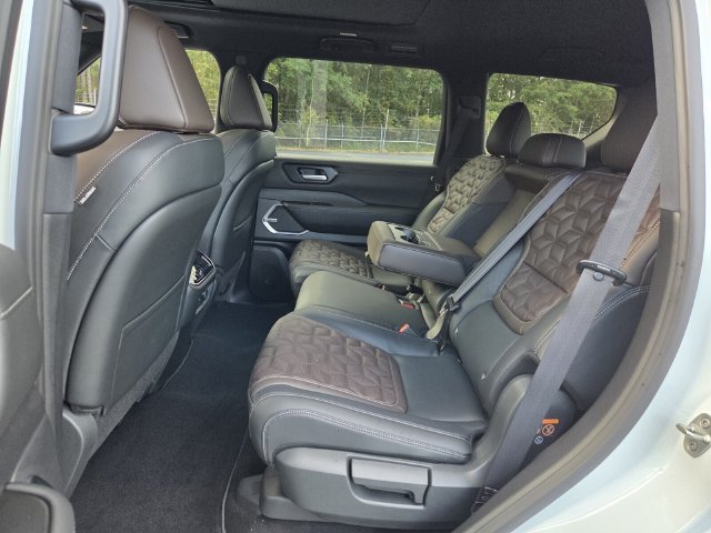 New 2027 Nissan Armada Platinum Reserve AWD/4WD image 10