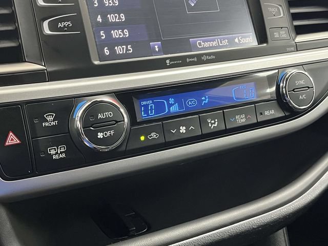 Used 2019 Toyota Highlander SE AWD/4WD image 35