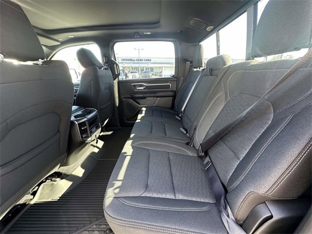 New 2026 RAM 1500 4x4 Crew Cab image 17