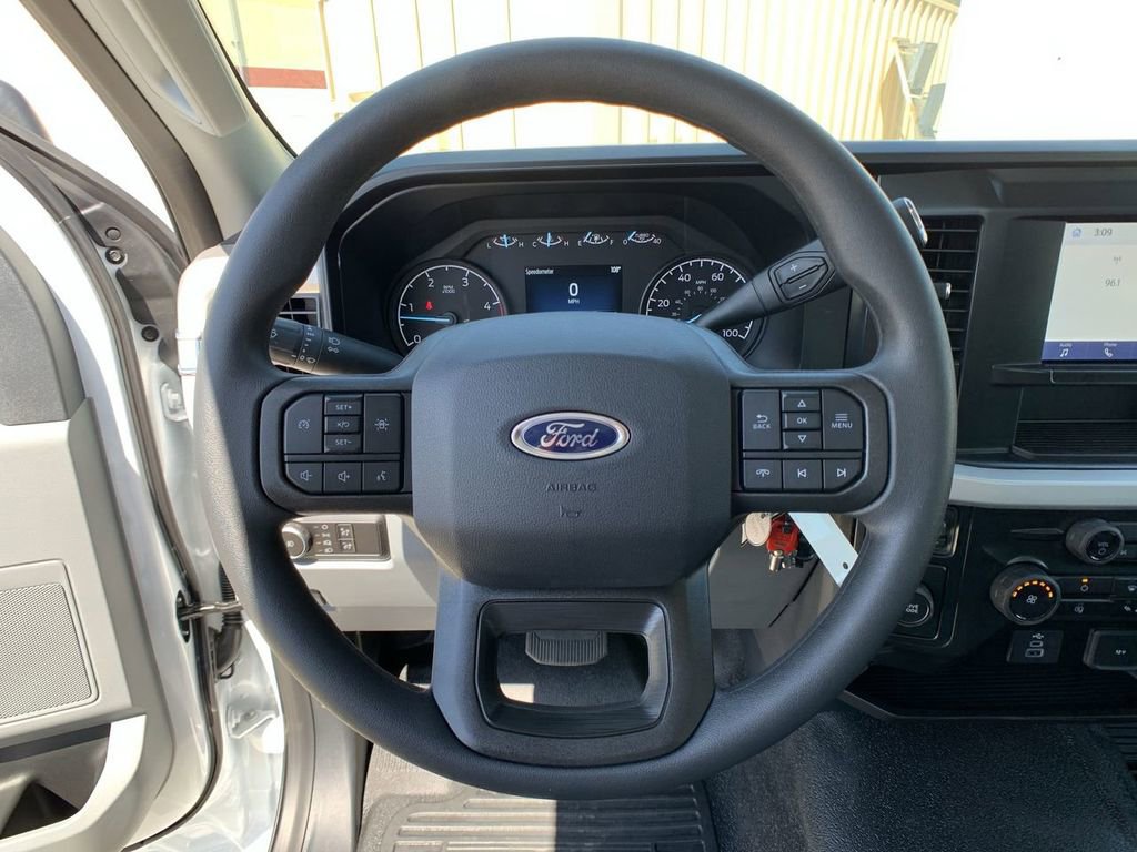 New 2025 Ford F350 XL w/ XL Chrome Package RWD image 19