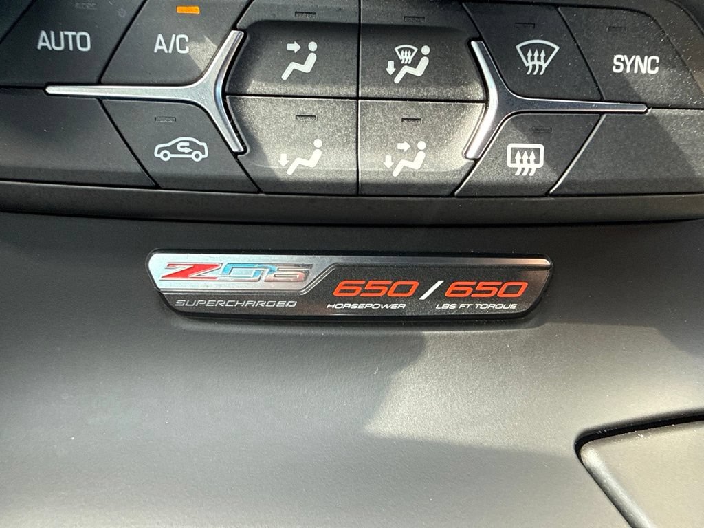 Used 2015 Chevrolet Corvette Z06 RWD image 23