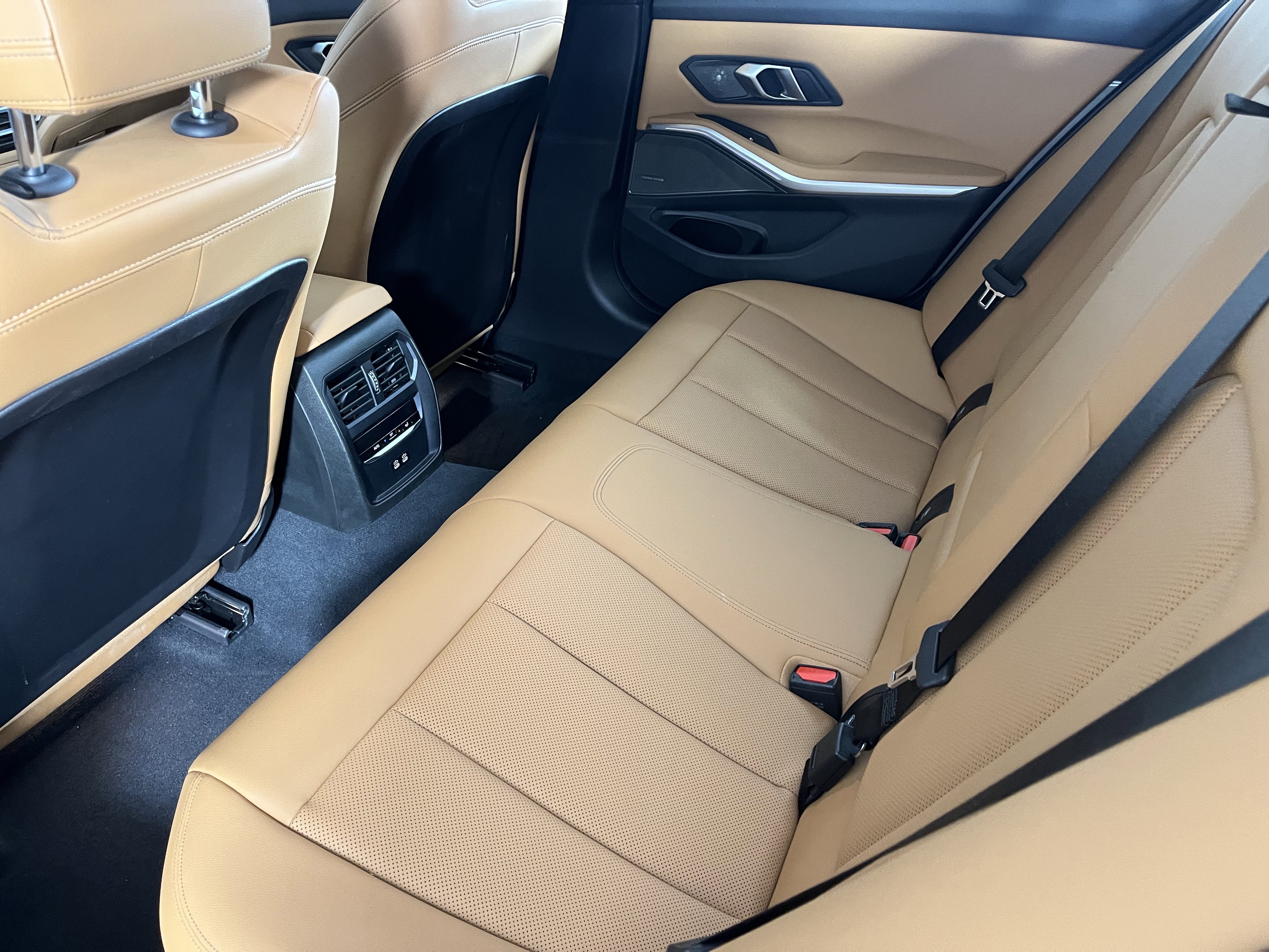 Certified 2024 BMW 330i xDrive Sedan w/ Premium Package image 15