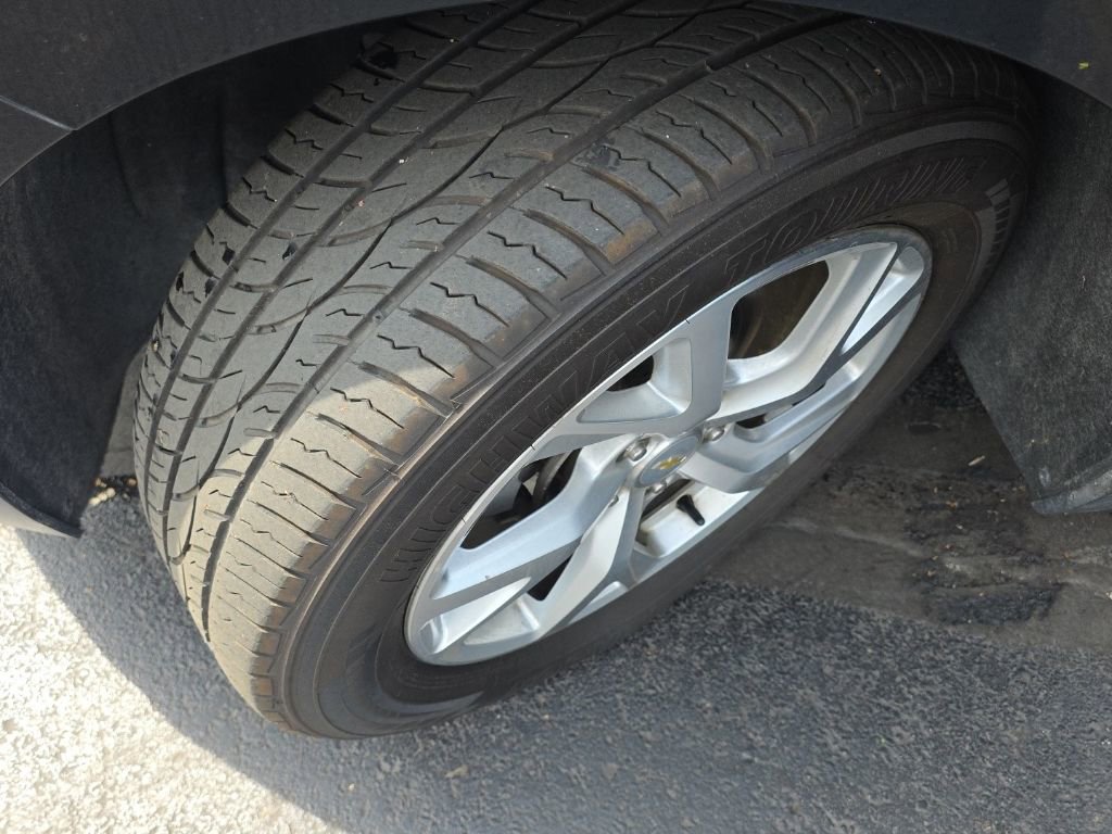 Used 2020 Chevrolet Equinox LT image 12