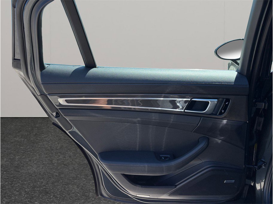 Used 2017 Porsche Panamera 4S image 40