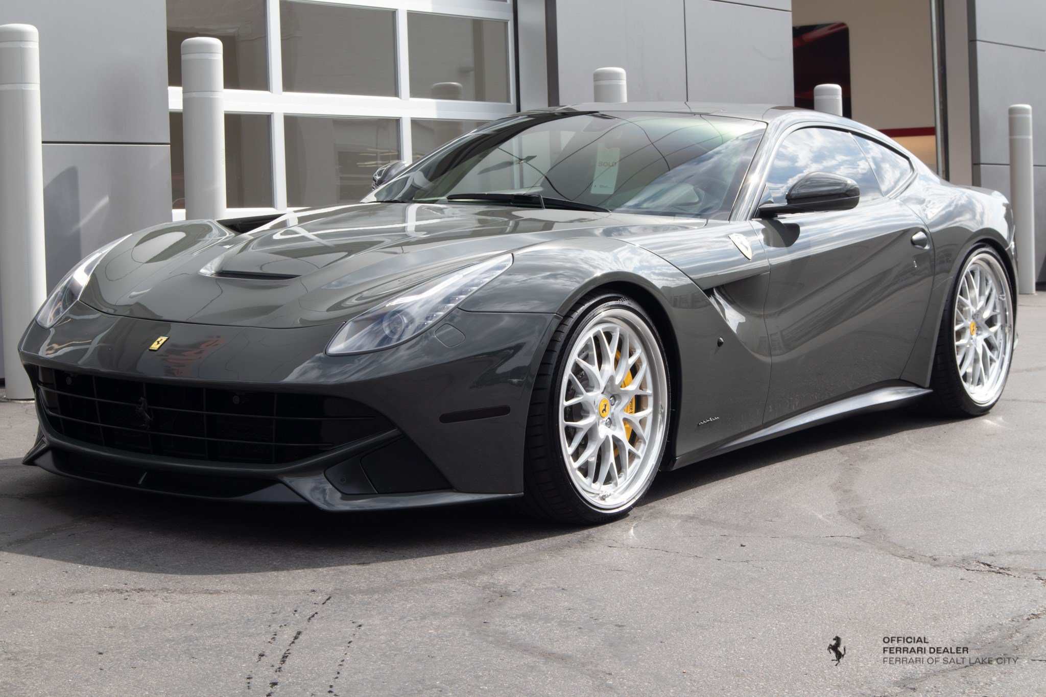 Used 2014 Ferrari F12 Berlinetta RWD image 1