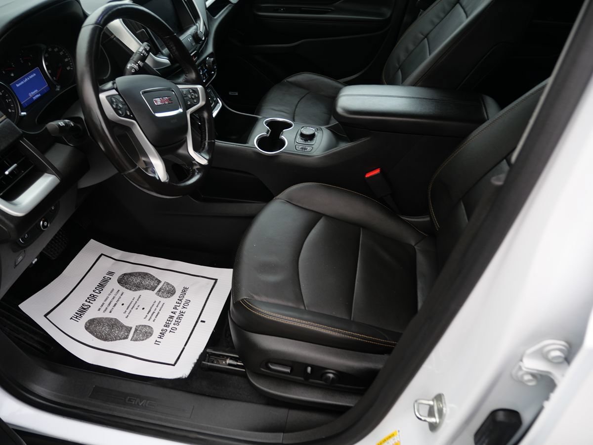 Used 2020 GMC Terrain SLT w/ Preferred Package FWD image 10