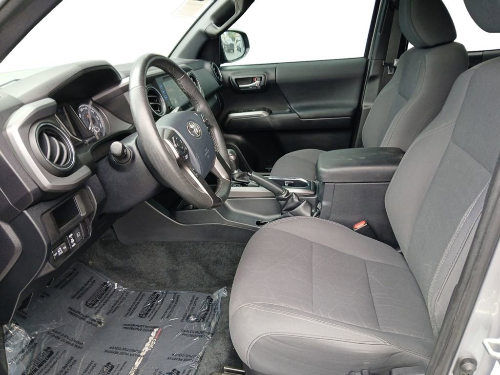 Used 2019 Toyota Tacoma TRD Sport w/ Technology Package RWD image 19