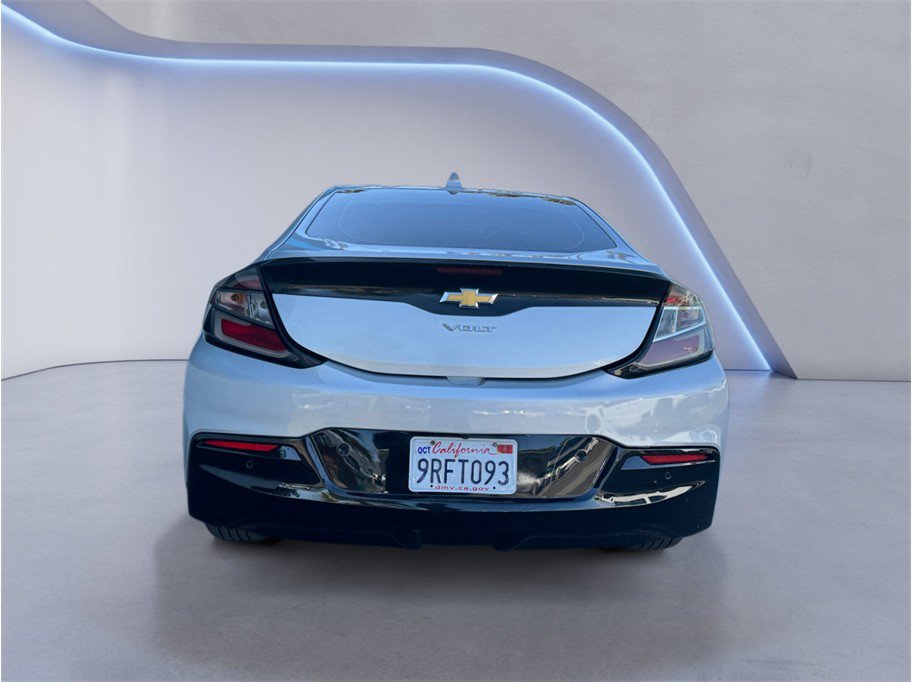 Used 2017 Chevrolet Volt Premier w/ Driver Confidence II Package FWD image 5