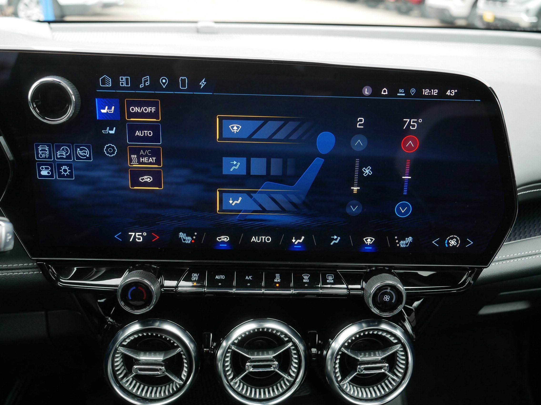 Used 2024 Chevrolet Blazer EV LT image 23