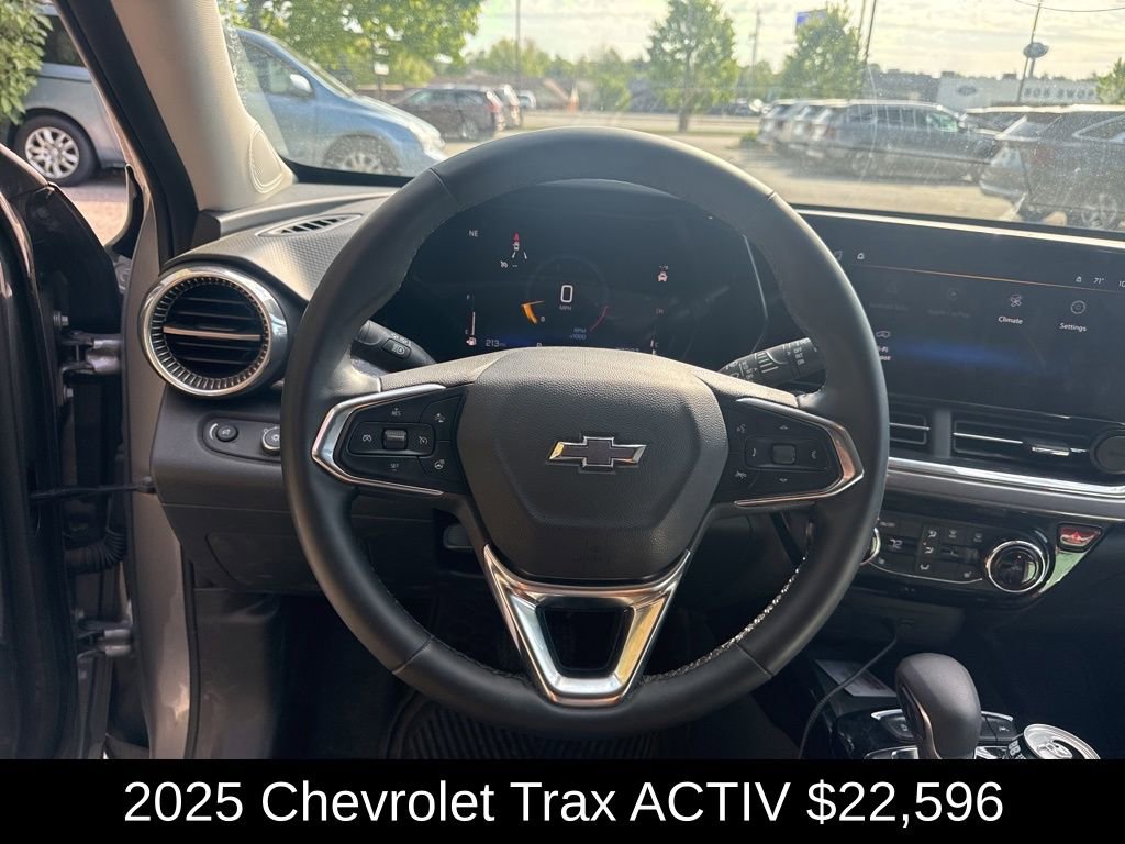 Used 2025 Chevrolet Trax ACTIV w/ Sunroof Package FWD image 10