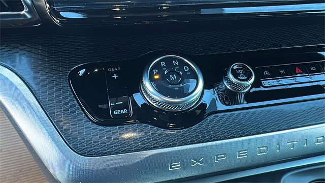 New 2026 Ford Expedition Max Platinum w/ Stealth Performance Package image 28