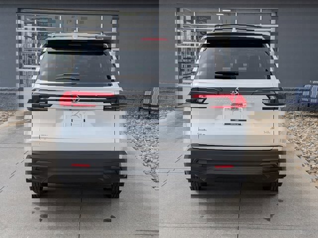 Used 2025 Toyota Grand Highlander FWD image 5