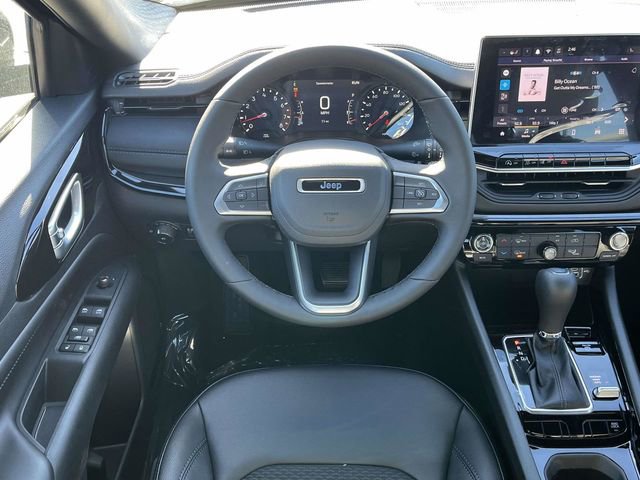 New 2026 Jeep Compass Latitude image 14