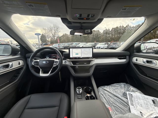 New 2026 Ford Explorer Active w/ Active Comfort Package image 16