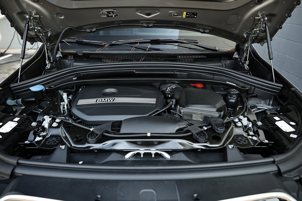 New 2026 BMW X1 xDrive28i w/ Convenience Package image 30
