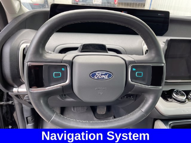 Used 2025 Ford Expedition Active AWD/4WD image 14
