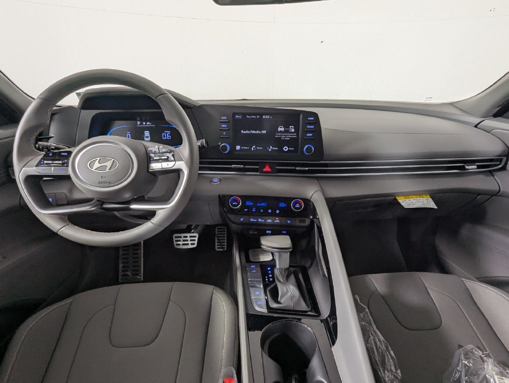 New 2026 Hyundai Elantra SEL Sport Premium FWD image 14