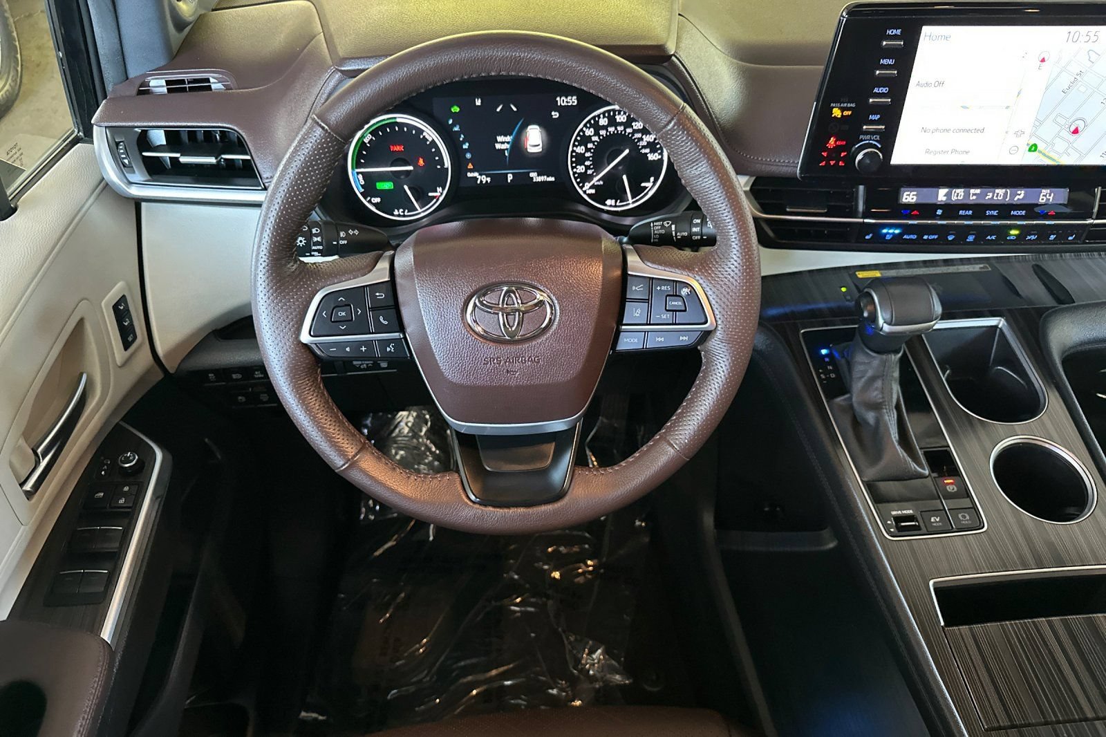 Certified 2024 Toyota Sienna Platinum AWD/4WD image 15