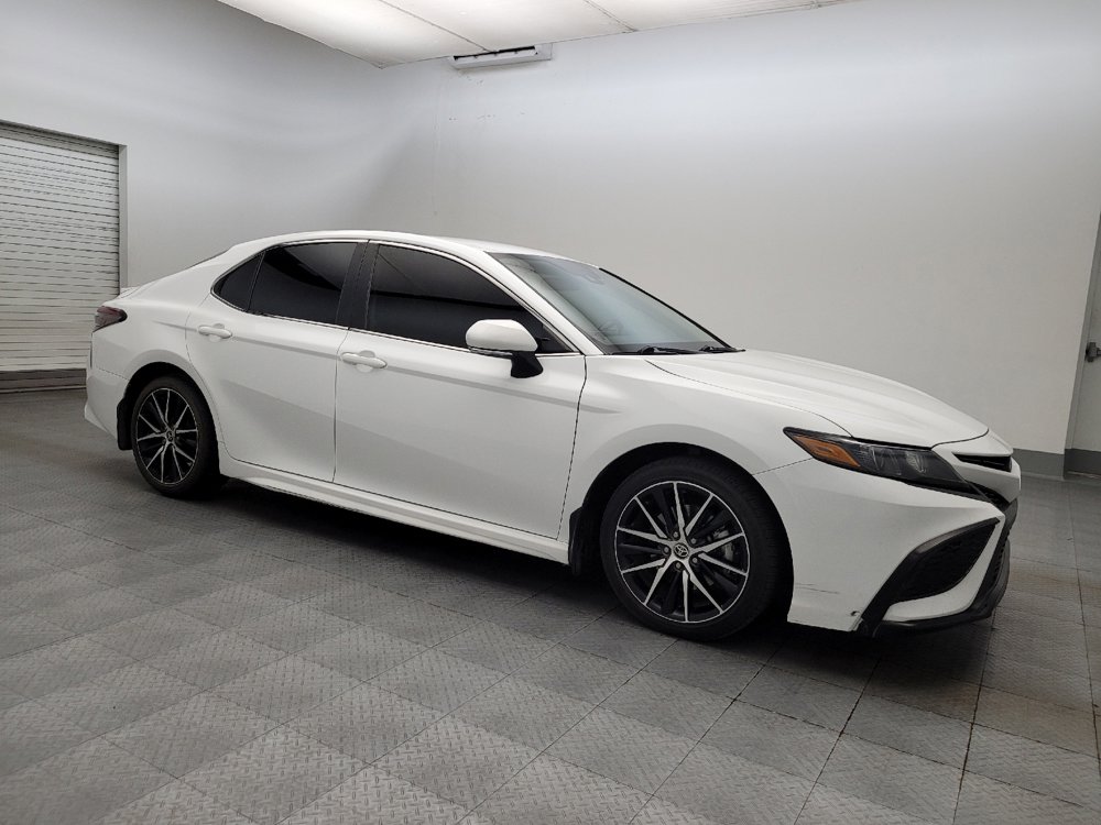 Used 2022 Toyota Camry SE image 11