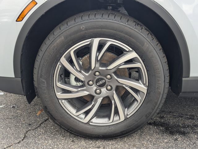 New 2026 Lincoln Corsair Premiere image 9