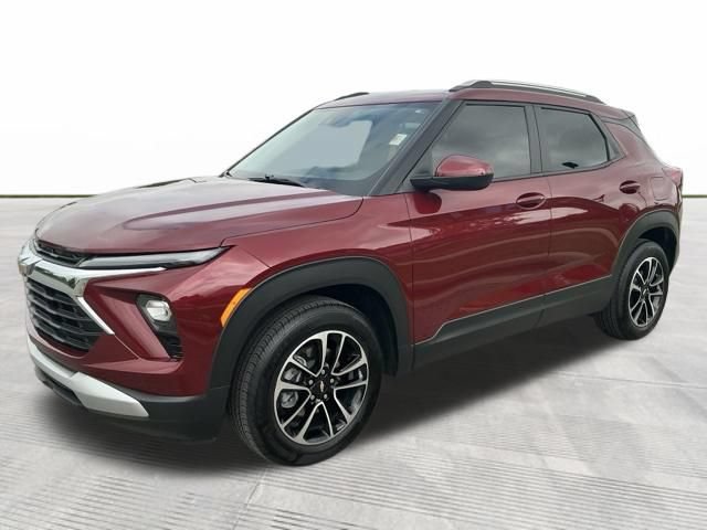 Used 2024 Chevrolet TrailBlazer LT w/ Driver Confidence Package FWD image 3