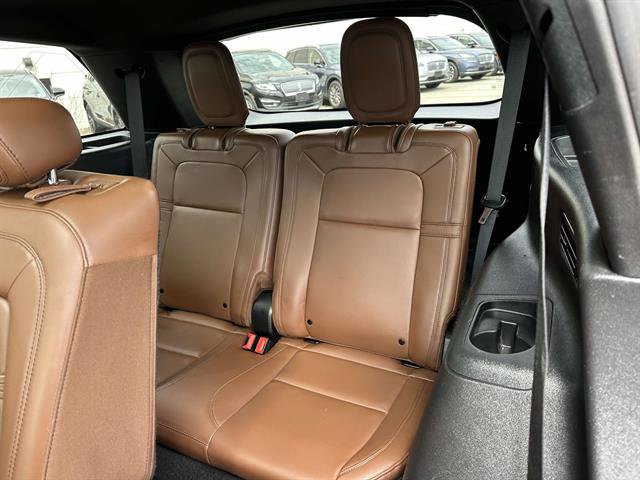Used 2021 Lincoln Aviator Reserve w/ Equipment Group 201A AWD/4WD image 11